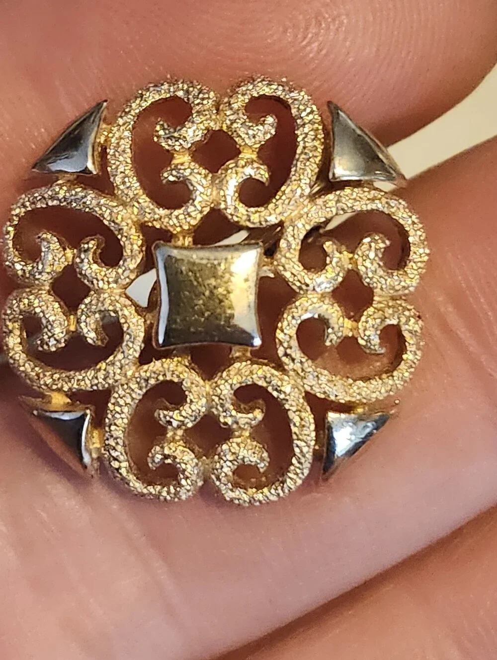 Avon 